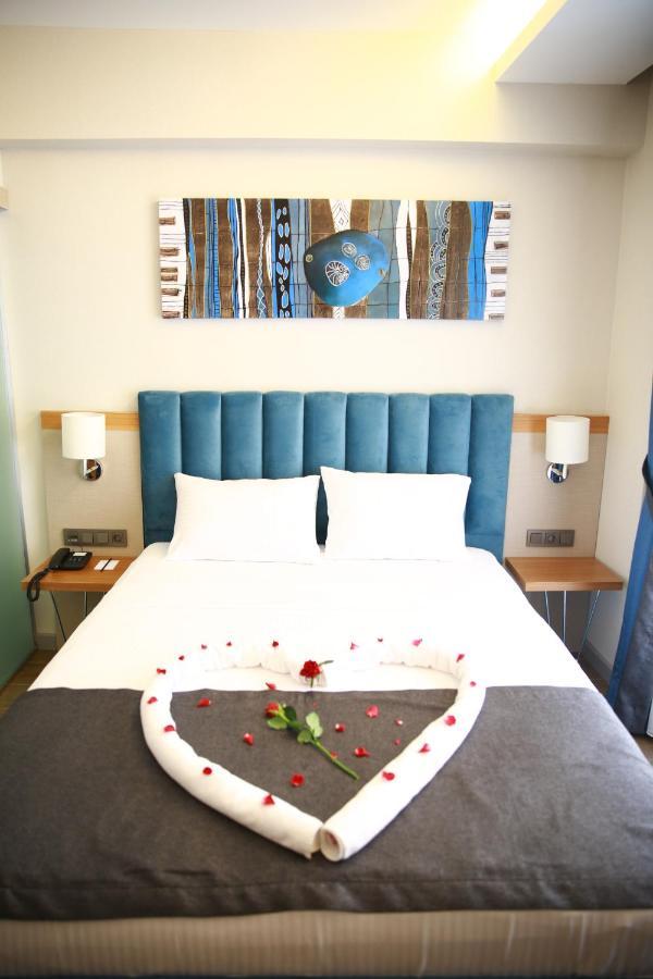 Mithras Hotel Izmir Bagian luar foto